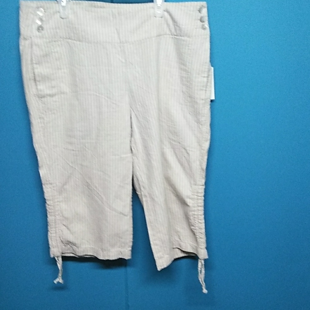 Shade ladies capris